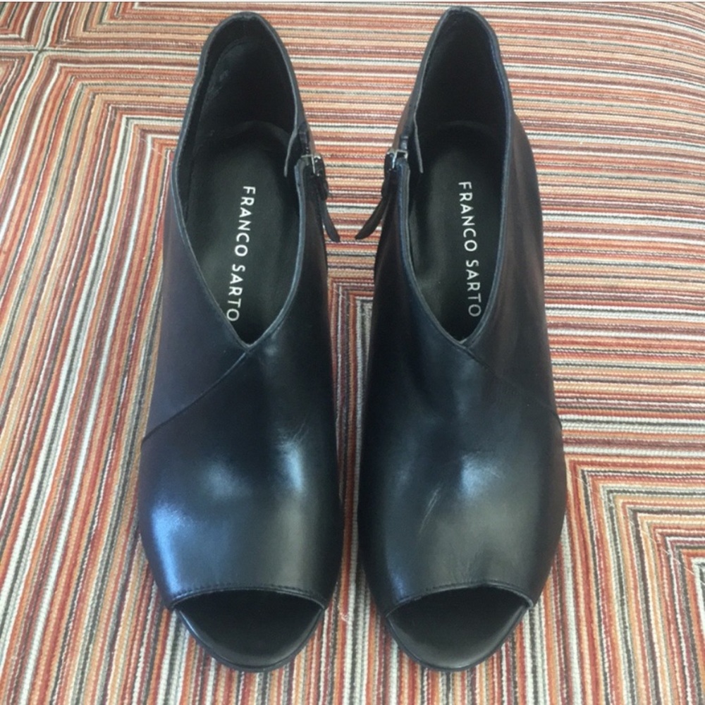 Franco Sarto Booties *BRAND NEW CONDITION